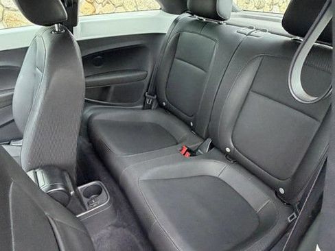 Used 2013 Volkswagen Beetle 2.5 FWD image 28