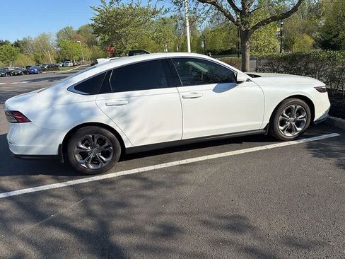 Used 2024 Honda Accord EX image 13