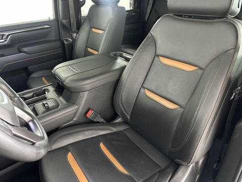 Used 2025 GMC Sierra 3500 AT4 w/ AT4 Preferred Package AWD/4WD image 22