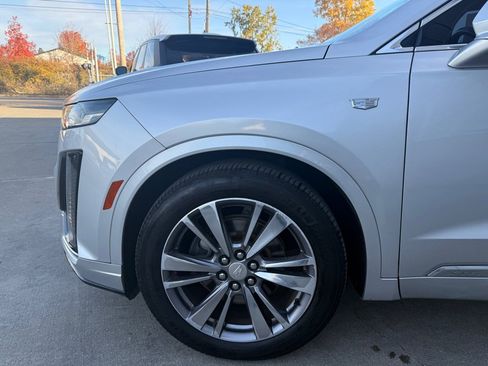 Used 2020 Cadillac XT6 Premium Luxury FWD image 21