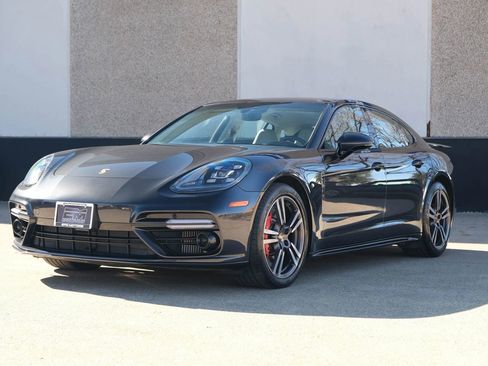 Used 2017 Porsche Panamera Turbo w/ Carbon Fiber Interior Package image 5