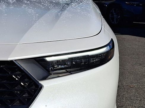 Used 2025 Honda Accord SE image 9