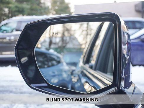 Used 2024 Cadillac Escalade Sport Platinum image 9