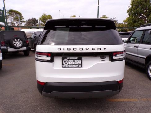 Used 2020 Land Rover Discovery SE AWD/4WD image 5