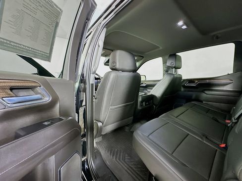 Used 2022 Chevrolet Silverado 1500 LT Trail Boss w/ LT Trail Boss Premium Package image 17