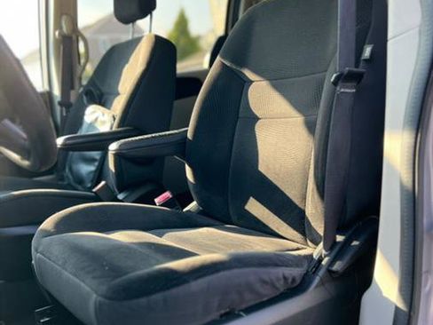 Used 2019 Dodge Grand Caravan SE image 28