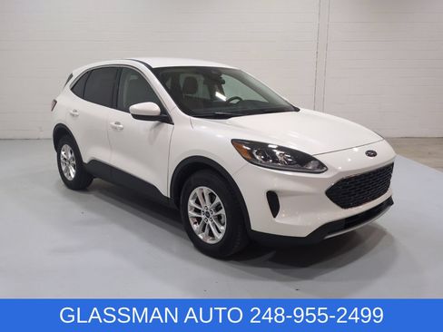 Used 2021 Ford Escape SE w/ Convenience Package AWD/4WD image 1