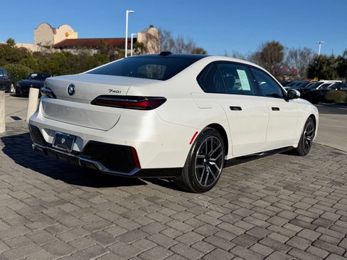 Used 2025 BMW 740i xDrive w/ Premium Package image 8