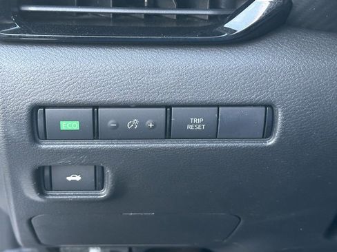 Certified 2022 Nissan Sentra SV w/ Trunk Package image 20