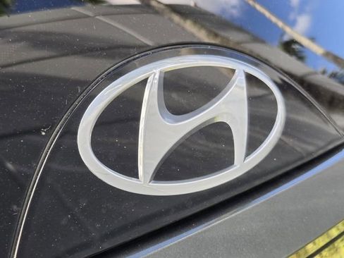 Used 2023 Hyundai Tucson SEL w/ Convenience Package image 9