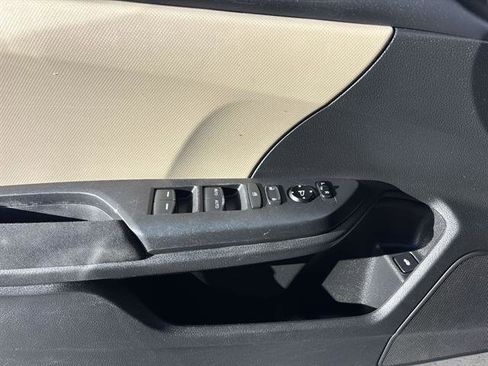 Used 2021 Honda Civic LX image 15