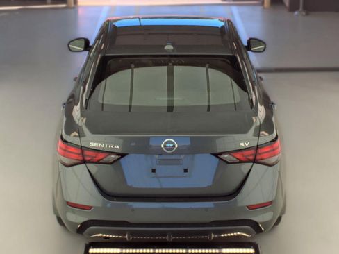 Used 2023 Nissan Sentra SV FWD image 3