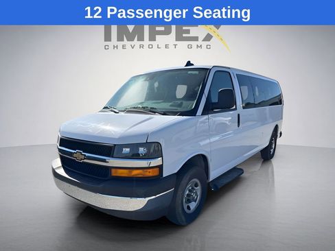 Used 2025 Chevrolet Express 3500 LT w/ LT Preferred Equipment Group RWD image 1
