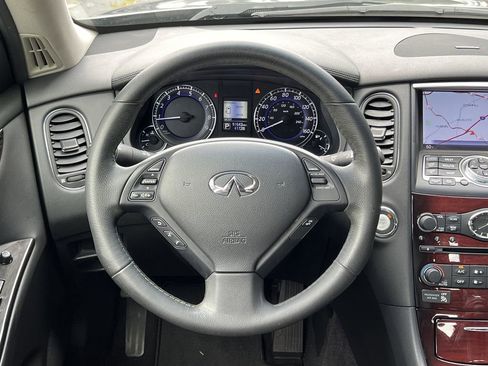 Used 2017 INFINITI QX50 AWD w/ Deluxe Touring Package image 19