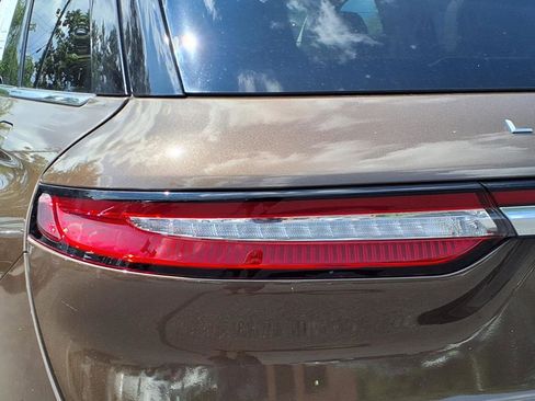 Used 2022 Lincoln Corsair Reserve w/ Equipment Group 201A image 27