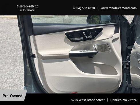 Used 2025 Mercedes-Benz GLC 300 4MATIC image 12