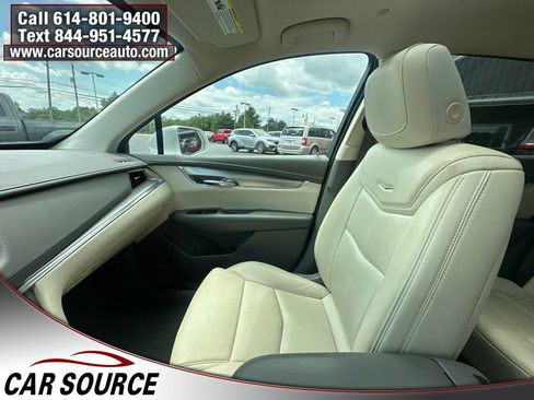 Used 2019 Cadillac XT5 Luxury FWD image 17