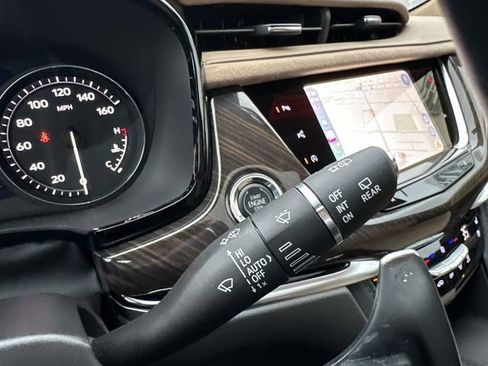 Used 2024 Cadillac XT6 Sport w/ Platinum Package image 50