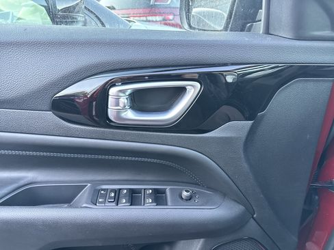 New 2026 Jeep Compass Limited w/ Sun, Sound & Navigation Group image 15