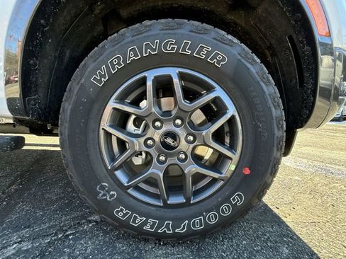 Used 2024 Ford Ranger XLT w/ FX4 Off-Road Package image 10