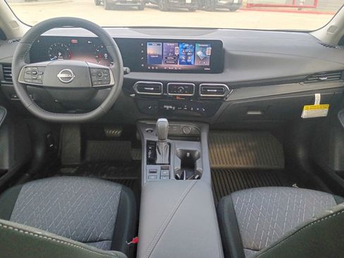 New 2026 Nissan Sentra SV w/ SV Convenience Package FWD image 7