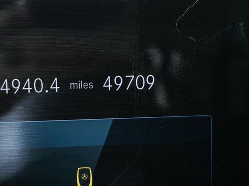 Used 2022 Mercedes-Benz GLS 450 4MATIC image 9