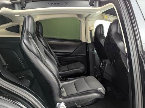 Used 2016 Tesla Model X 70D image 17