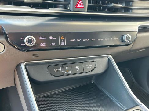 New 2026 Kia Carnival image 22