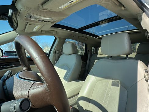 Used 2016 Cadillac SRX Performance w/ Driver Awareness Package image 14