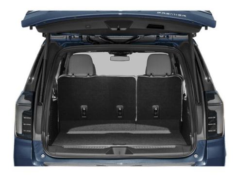 New 2026 Chevrolet Suburban Premier image 17