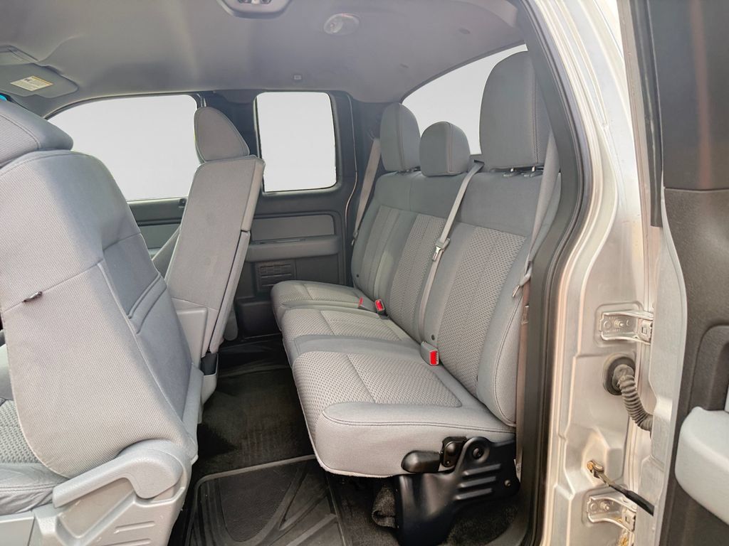 Used 2011 Ford F150 XLT w/ XLT Chrome Pkg AWD/4WD image 27