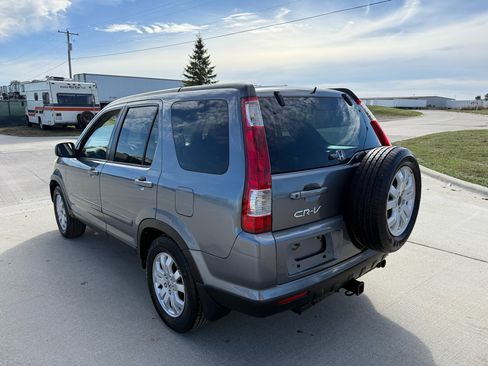 Used 2005 Honda CR-V EX image 5
