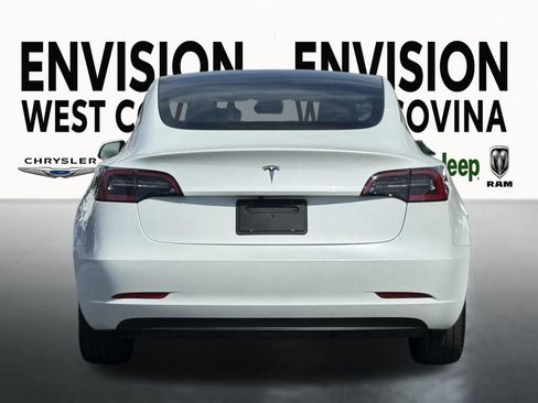 Used 2023 Tesla Model 3 Standard Range image 9