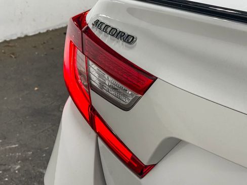 Used 2021 Honda Accord Sport Special Edition image 12
