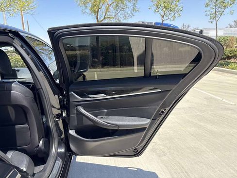 Used 2020 BMW 530i RWD image 13