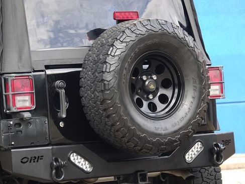 Used 2010 Jeep Wrangler Unlimited Sport image 21