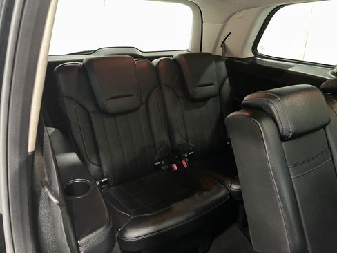 Used 2017 Mercedes-Benz GLS 450 GLS 450 w/ Premium Package image 33
