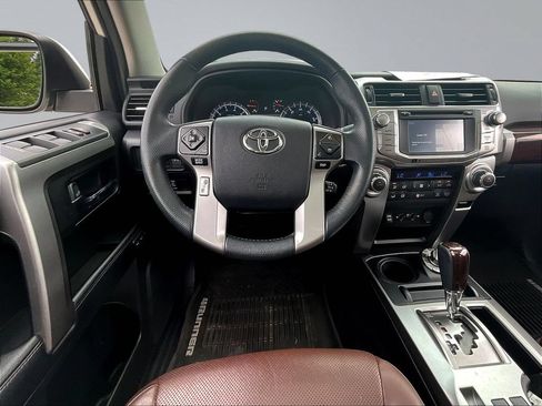 Used 2019 Toyota 4Runner Limited AWD/4WD image 10