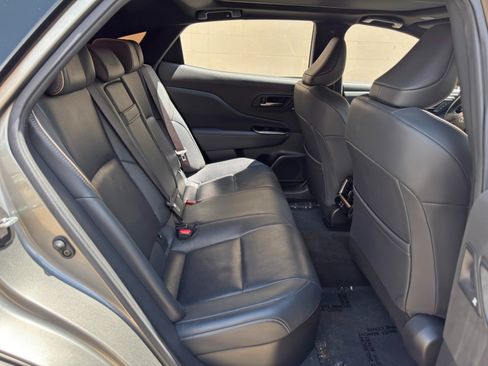 Used 2024 Toyota Crown AWD/4WD image 39