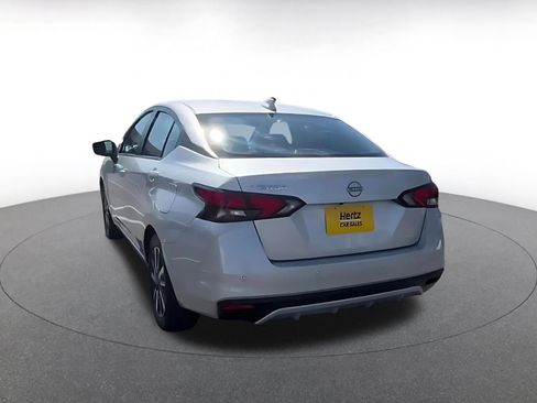 Used 2025 Nissan Versa SV FWD image 11