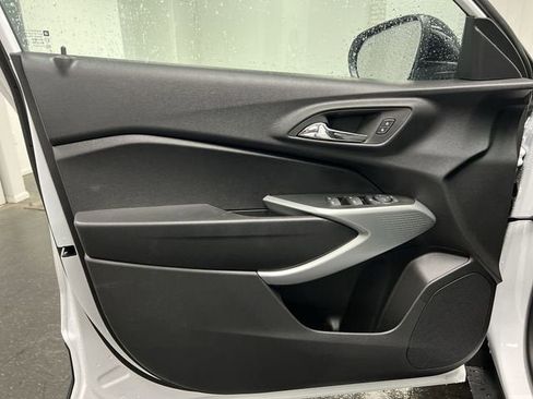 New 2026 Chevrolet Trax RS FWD image 20