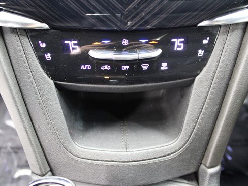 Certified 2024 Cadillac XT6 Premium Luxury image 35