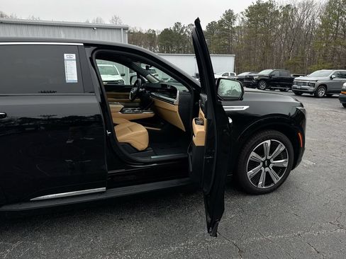 Used 2025 Cadillac Escalade IQ Luxury 2 AWD/4WD image 31