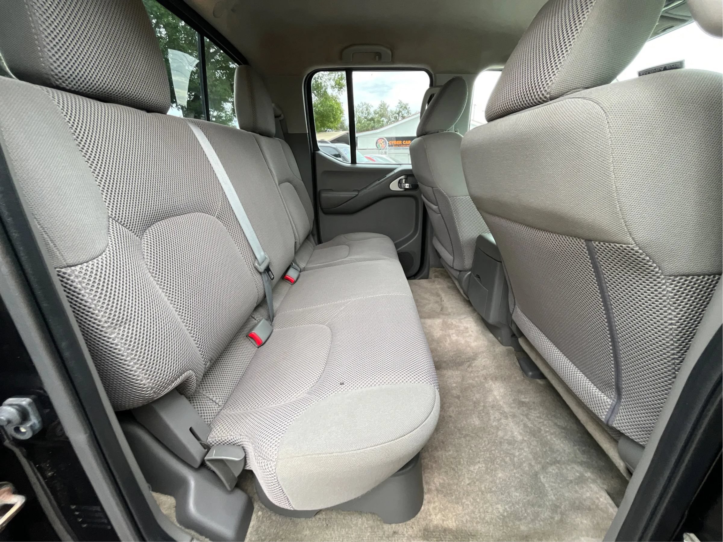 Used 2016 Nissan Frontier SV AWD/4WD image 24