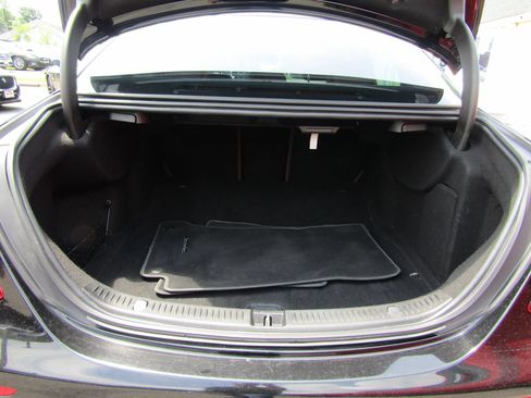 Used 2018 Mercedes-Benz E 300 4MATIC w/ Premium 1 Package image 18
