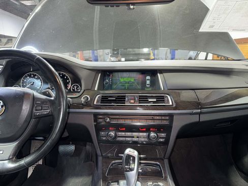 Used 2013 BMW 740Li RWD image 16