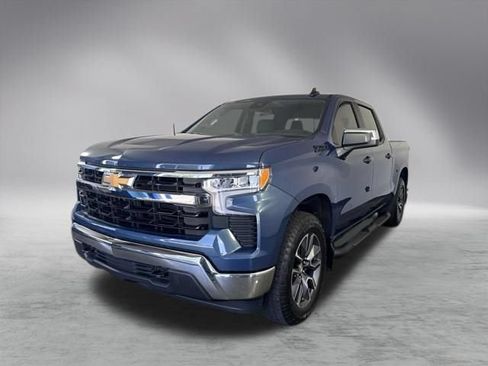 Used 2024 Chevrolet Silverado 1500 LT w/ Z71 Off-Road Package AWD/4WD image 5