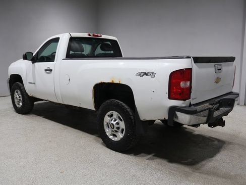 Used 2013 Chevrolet Silverado 2500 W/T w/ Snow Plow Prep Package AWD/4WD image 8
