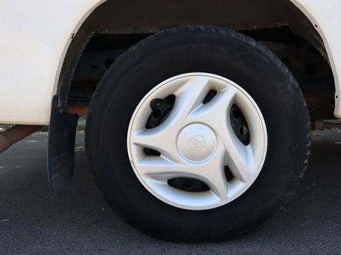 Used 2000 Toyota Tundra 2WD Regular Cab image 30