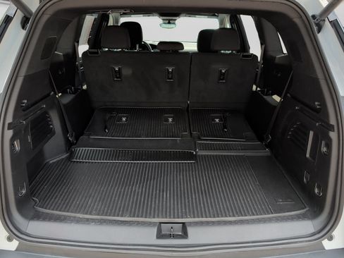 Used 2026 GMC Acadia Elevation w/ LPO, Floor Liner Package AWD/4WD image 38